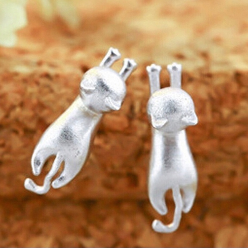 Cat Studs